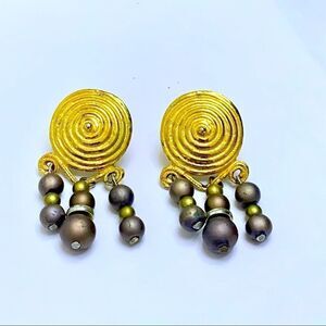 Vtg Etruscan museum reproduction gold black pearl circular chandelier earrings